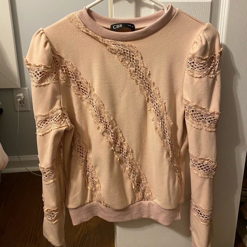 Light pink sweater, small fit